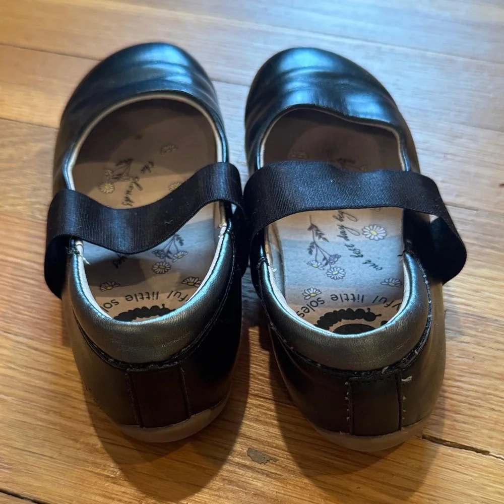 Livie & Luca Girls Black Mary Jane Flats with Elastic Strap
